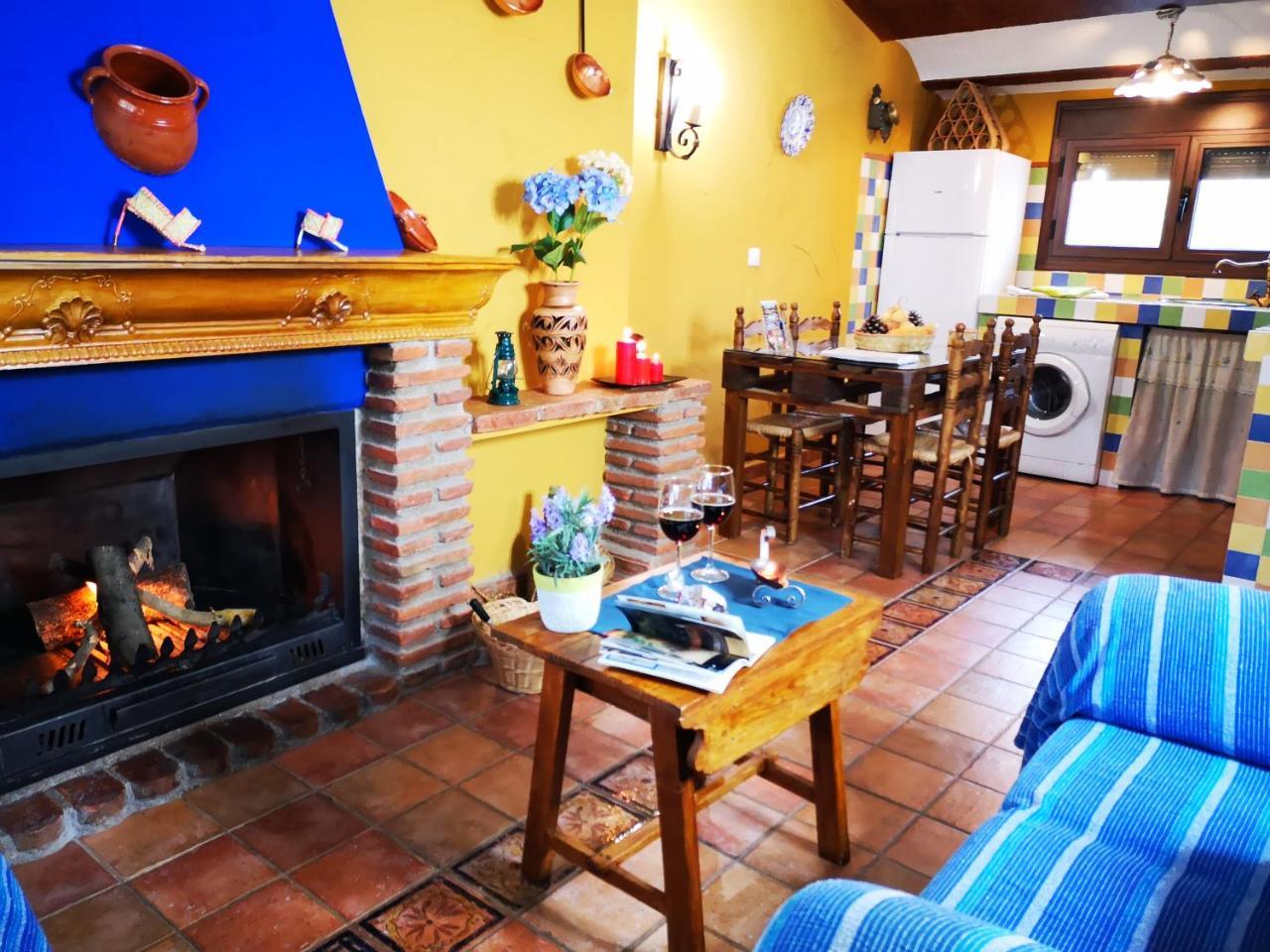 Apartamentos La Suerte Hinojares المظهر الخارجي الصورة